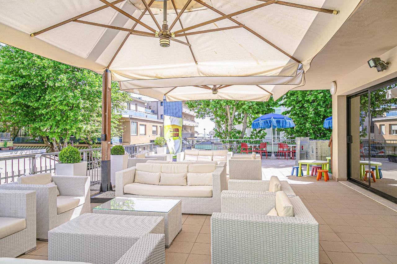 Hotel Metropolitan 벨레지아아지마리나 외부 사진