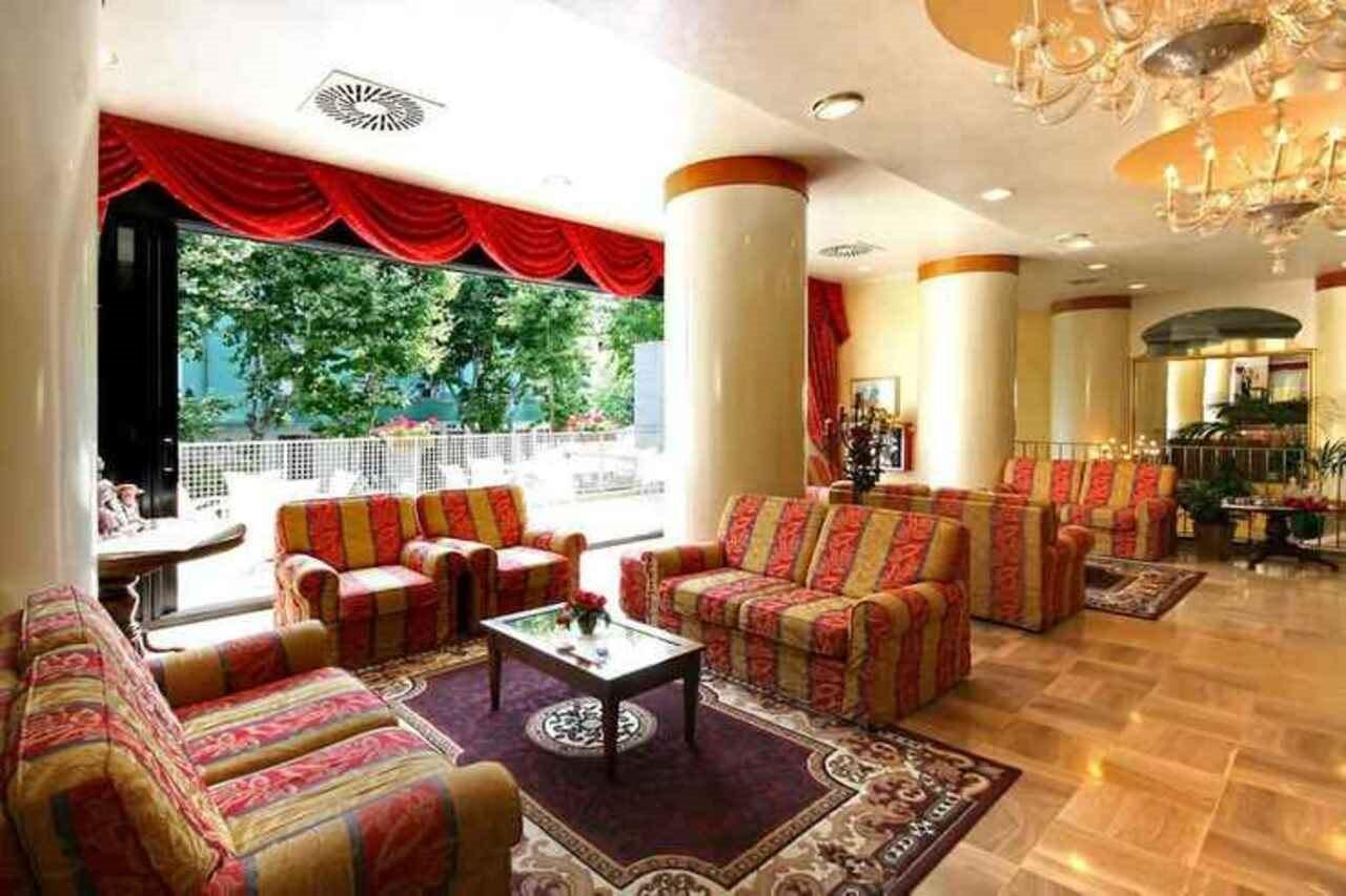 Hotel Metropolitan 벨레지아아지마리나 외부 사진