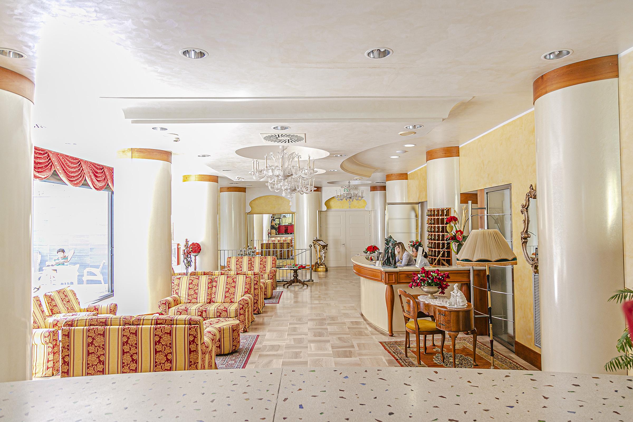 Hotel Metropolitan 벨레지아아지마리나 외부 사진