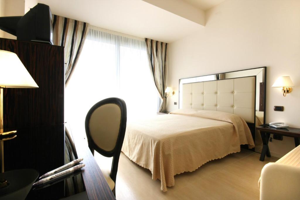 Hotel Metropolitan 벨레지아아지마리나 외부 사진
