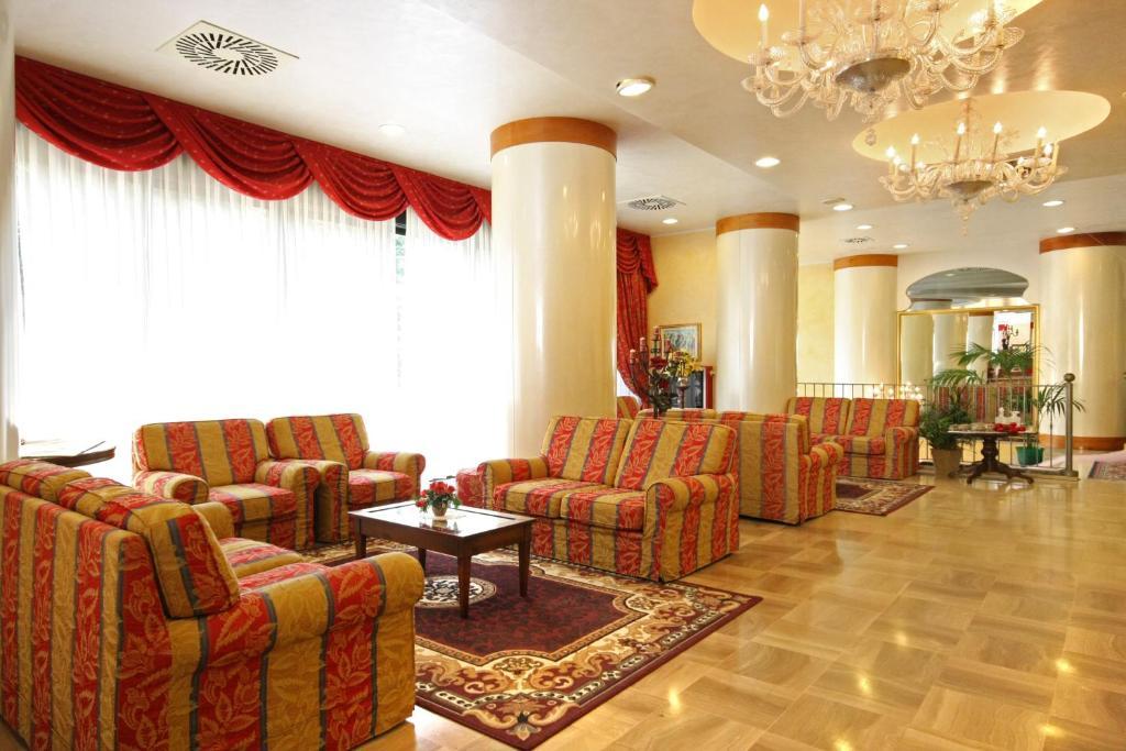 Hotel Metropolitan 벨레지아아지마리나 외부 사진