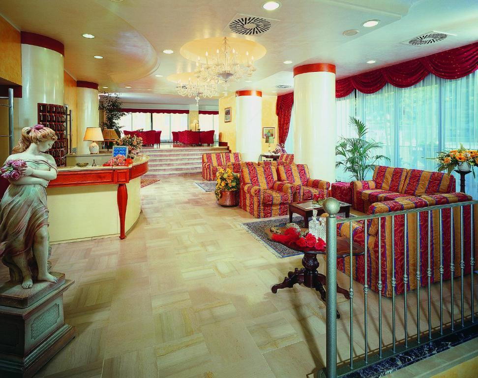 Hotel Metropolitan 벨레지아아지마리나 외부 사진